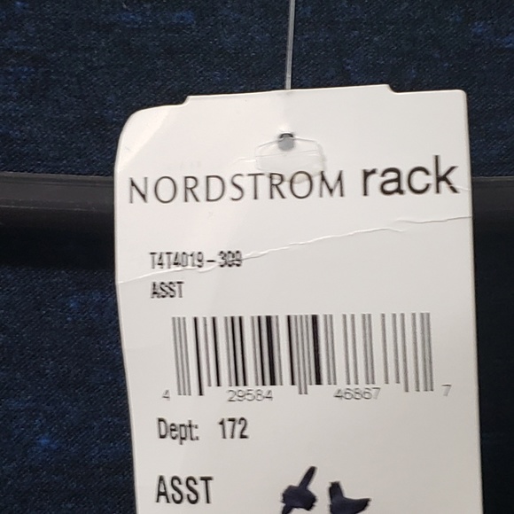 NORDSTROM RACK- long aleeve tshirt hoodie - Picture 7 of 7